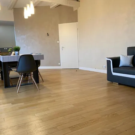Apartment Historical Town Center Spacious Flat